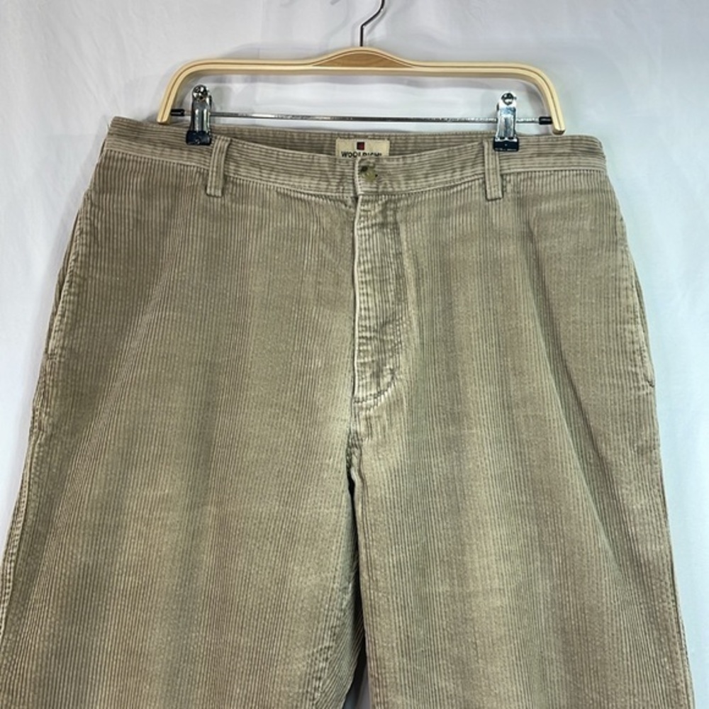 💎 Woolrich tan corduroy flat front trousers